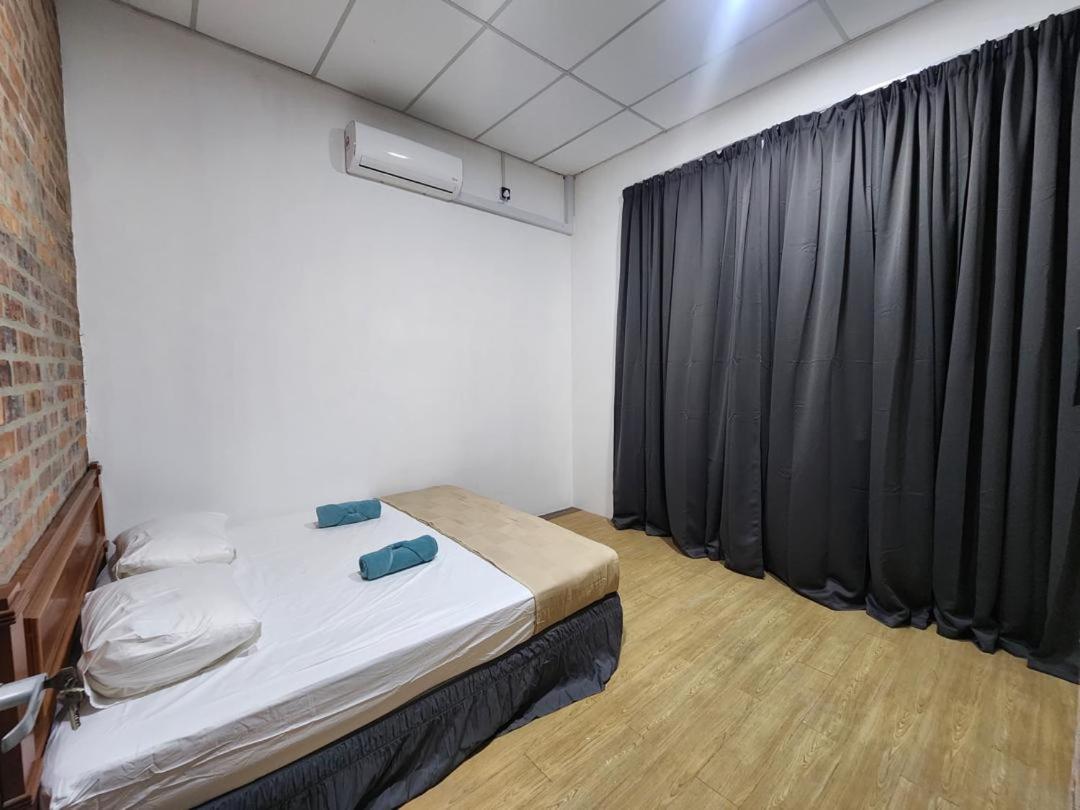 Tamu Studio Dungun Luaran gambar